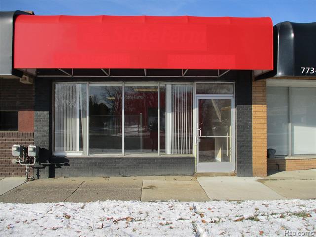 22213 GREATER MACK Avenue